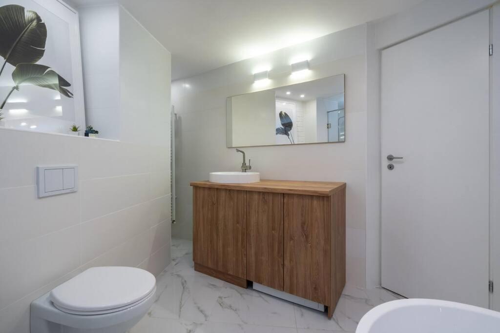 Stylish Apartament Magheru Bucharest Exterior photo